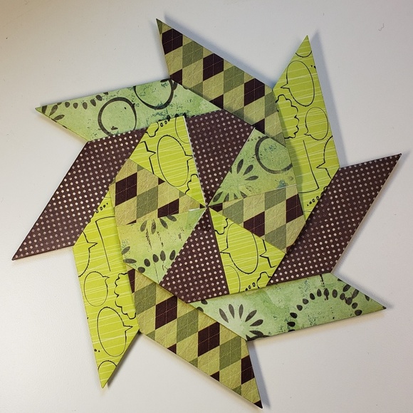 🧵 10 Handmade - 9" Paper Pinwheels - Picture 5 of 6